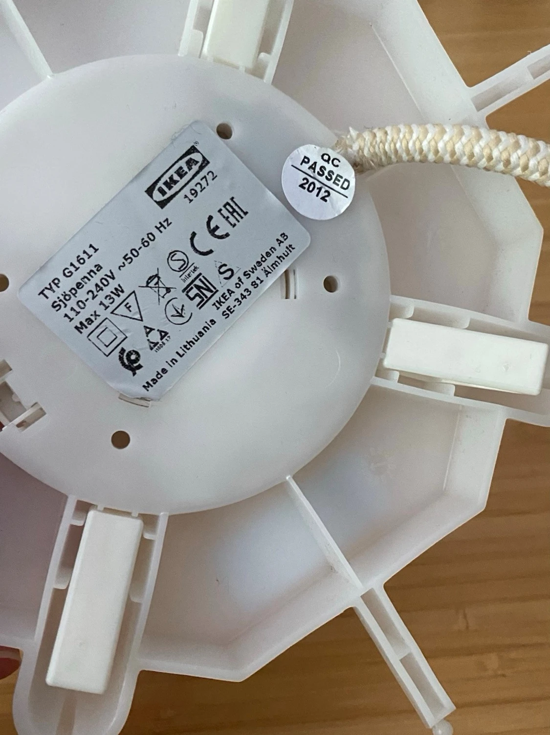 Vit LED-lampa med sladd och dimmer - 2