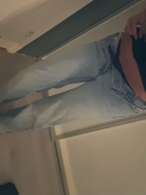 Ljusblåa Jeans💕💕 - Säljer nu jätte snygga ljusblåa jeans från lager 157 i storlek 160. 💕💕💕 älskar dessa jeans men de börjar bli för småa för mig så säljer de nu.💕💕💕💕💕