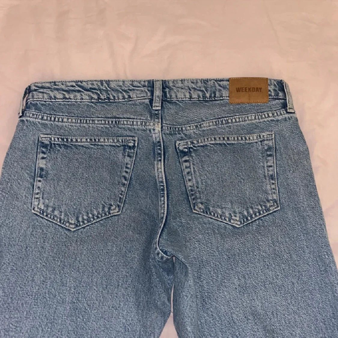 lådmidjade jeans - 91