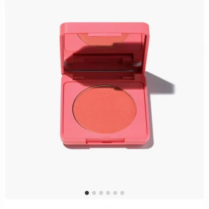 Caia Blush - Säljer en oöppnad Caia blush i färgen Cake Pop. Orginal pris är 245