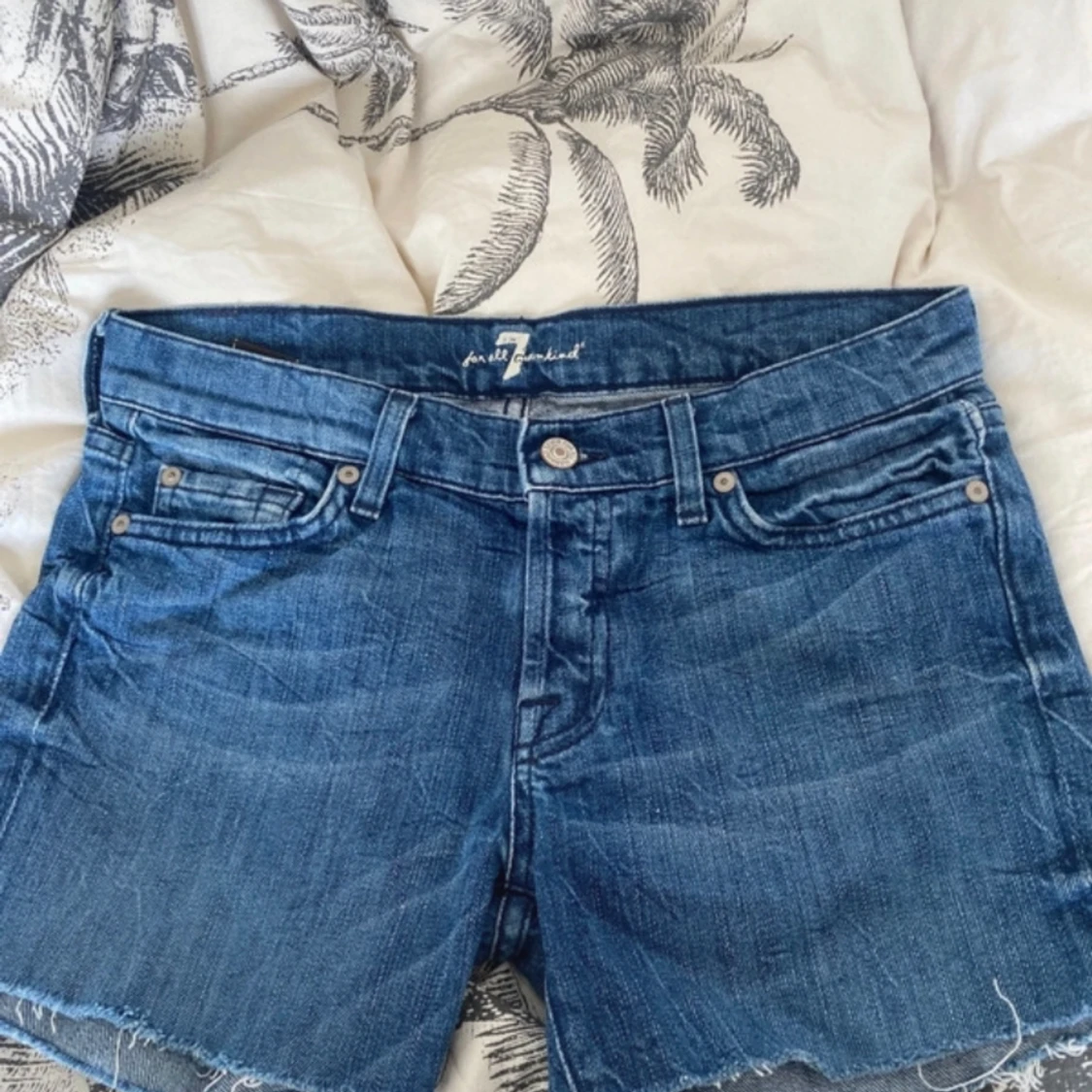 7 for all mankind shorts - 90