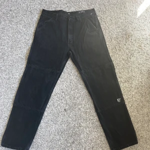 Vans Jeans - Oanvända vans jens