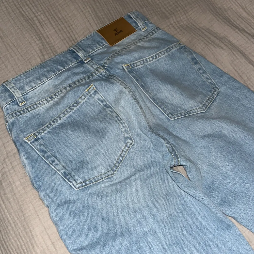 Så snygga jeans i strl 32/xs . Jeans & Byxor.