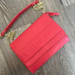 Väska från Valentino, använd några gånger