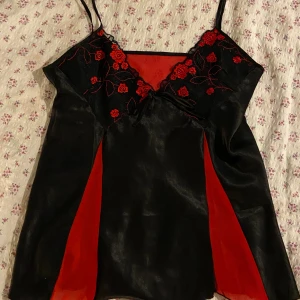 cute black & red lingerie - Cute little top I got from second hand a while ago. Haven’t really worn it since it’s a little too small for me. The fabric isn’t stretchy.