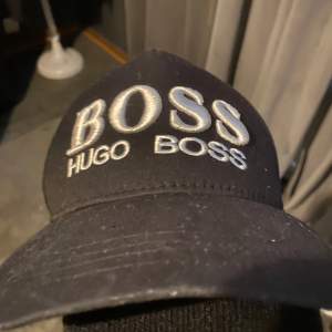 En Hugo boss keps storlek one size