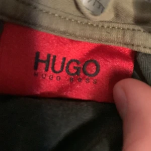 Hugo boss tröja  500kr - Storlek m 