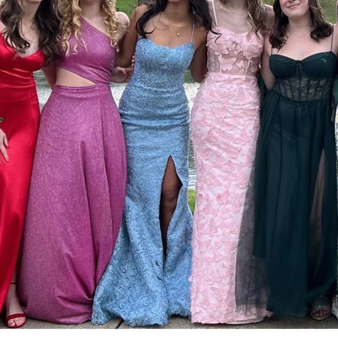 mer bilder på balklänning