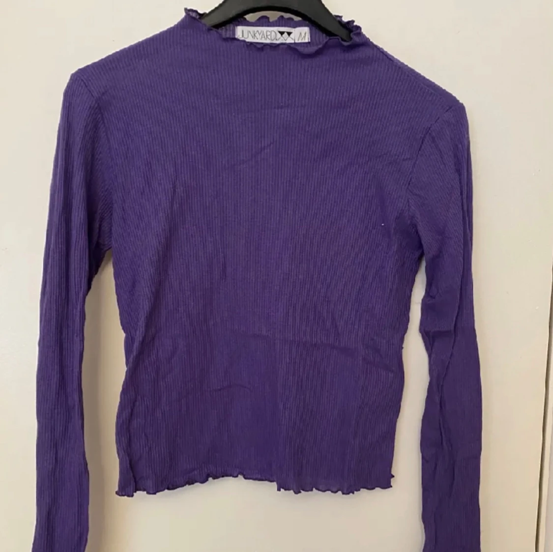 Lila tröja från Yankyard 