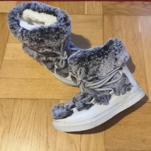 fluffiga snow boots - använda ett fåtal gånger 