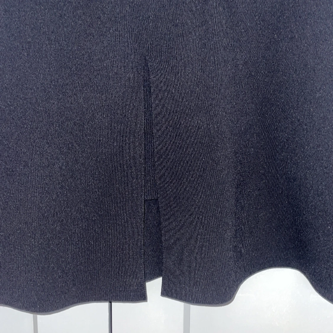 Svart sandro kjol med slits - 91