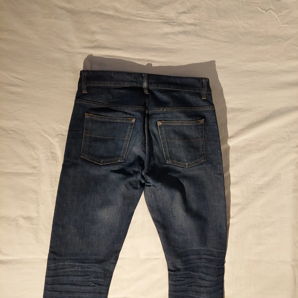 Filippa K jeans Slim/straight 175cm längd mörkblå Gott skick, knappt använda. Jeans & Byxor.