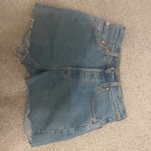 Levis shorts 501 - Superfina i bra skick säljer pga de är för små💓