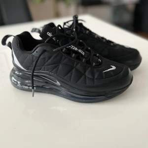 Nike air max 720 - Nike skor I toppskick som had används 1 gång och är i storlek 40