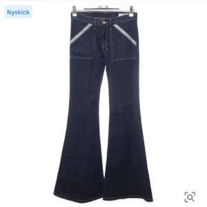 Lågmidjade jeans  - Ascoola jeans köpte på sellpy i nyskick, men passade tyvärr inte mig!🥰