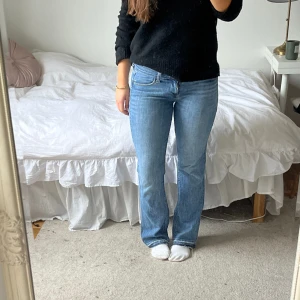 Lågmidjade jeans - Galet snygga lågmidjade jeans, säljer bara till bra pris.