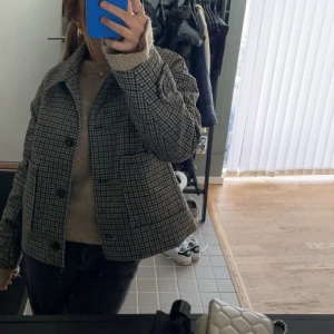 Brunrutig kappa  - Fin kappa, endast använt fåtal gånger❣️