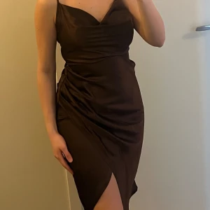 Klänning - Storlek 34