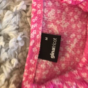 Rosa vit klänning  - Ny aldrig använd 