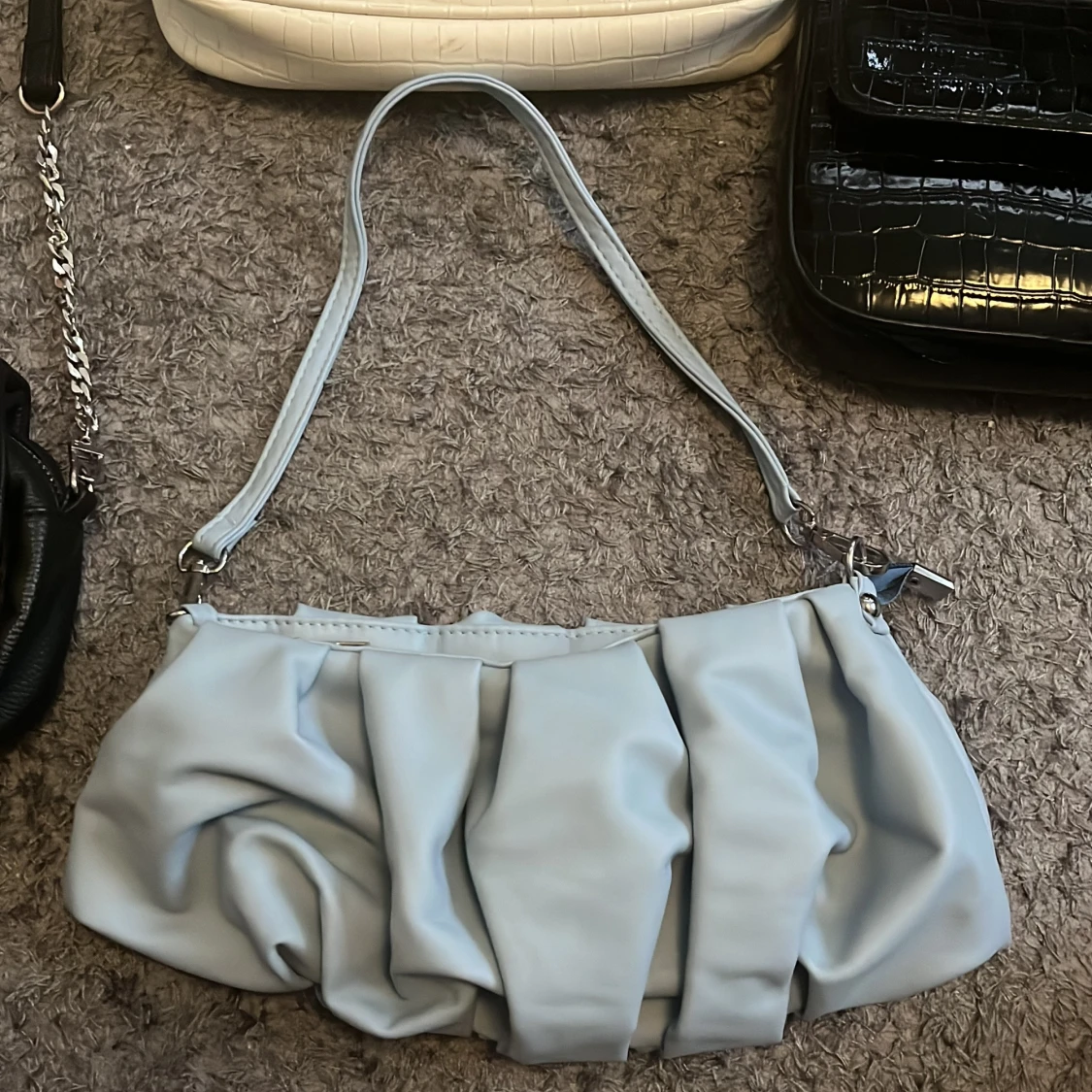 Säljer mina 4 väskor ja it andvänder länge - 93