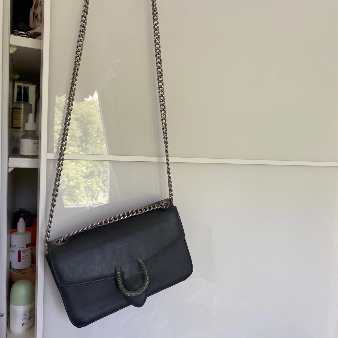 Svart väska - 90