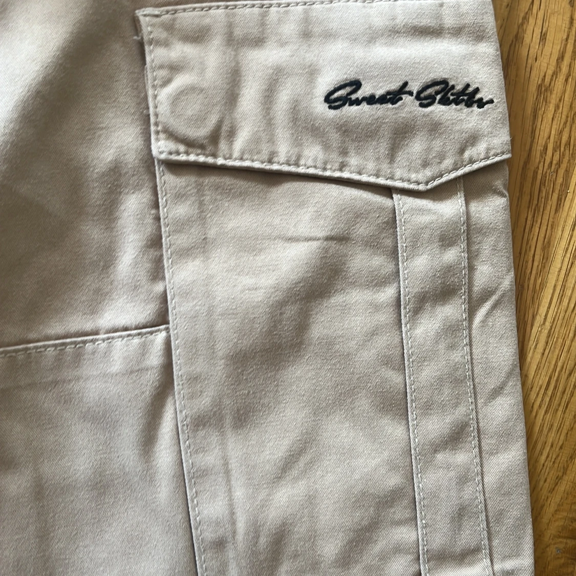 Beige cargobyxor från Sweet Skibs - 92