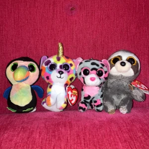 TY Beanie Boos - Lite olika TY nyckelknippor som kostar 10kr/styck.  Skriv vilka du vill ha så gör jag en ny annons.  Kan gärna samfrakta om man väljer fler☺️Ja kan mötas upp:3 