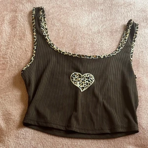 Leopard topp  - Ganska oanvänt passar för xxs och xs