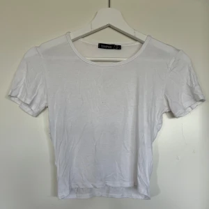 T-shirt - Fin t-shirt i mjukt tyg. ☁️