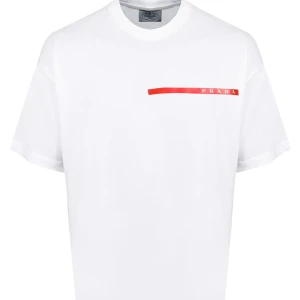 Prada t-shirts  - Söker dom här tshirtsen i storlek xs/s, högst 500kr