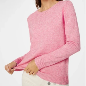 VILA tröja - Stickad tröja från Vila, knappt använd. Storlek M 🤝🏼