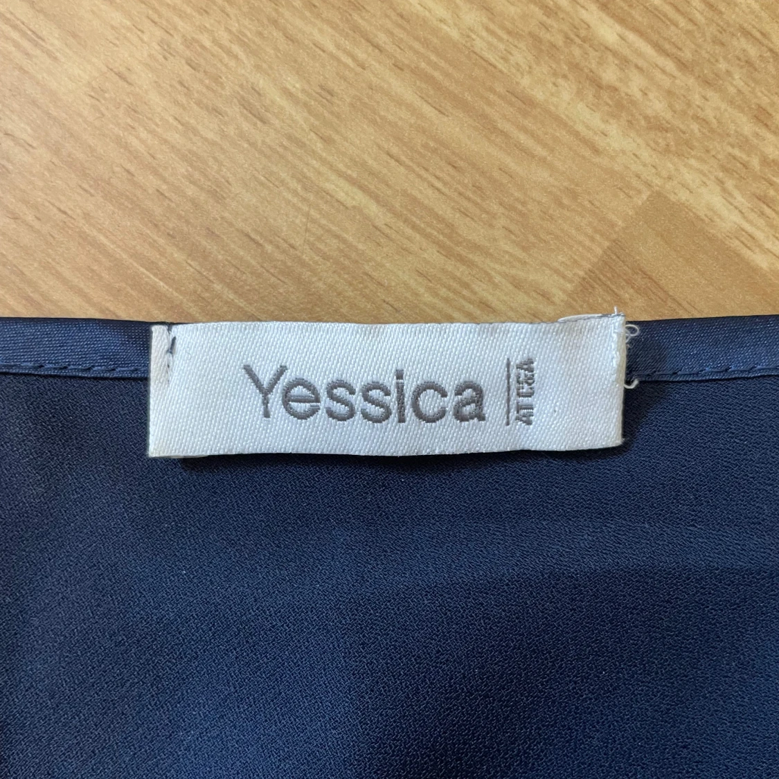 Mörkblå klänning - 93