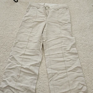 Linnebyxa - Strl. 36, passar till 34 eller xs 