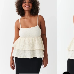 Topp från Gina - Fin och söt topp från Gina, aldrig använd, bara testad. Kommer ej till användning. Strl Xs.