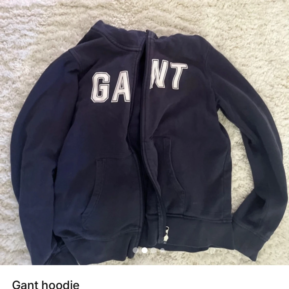 En fin hoodie från gant  - 90