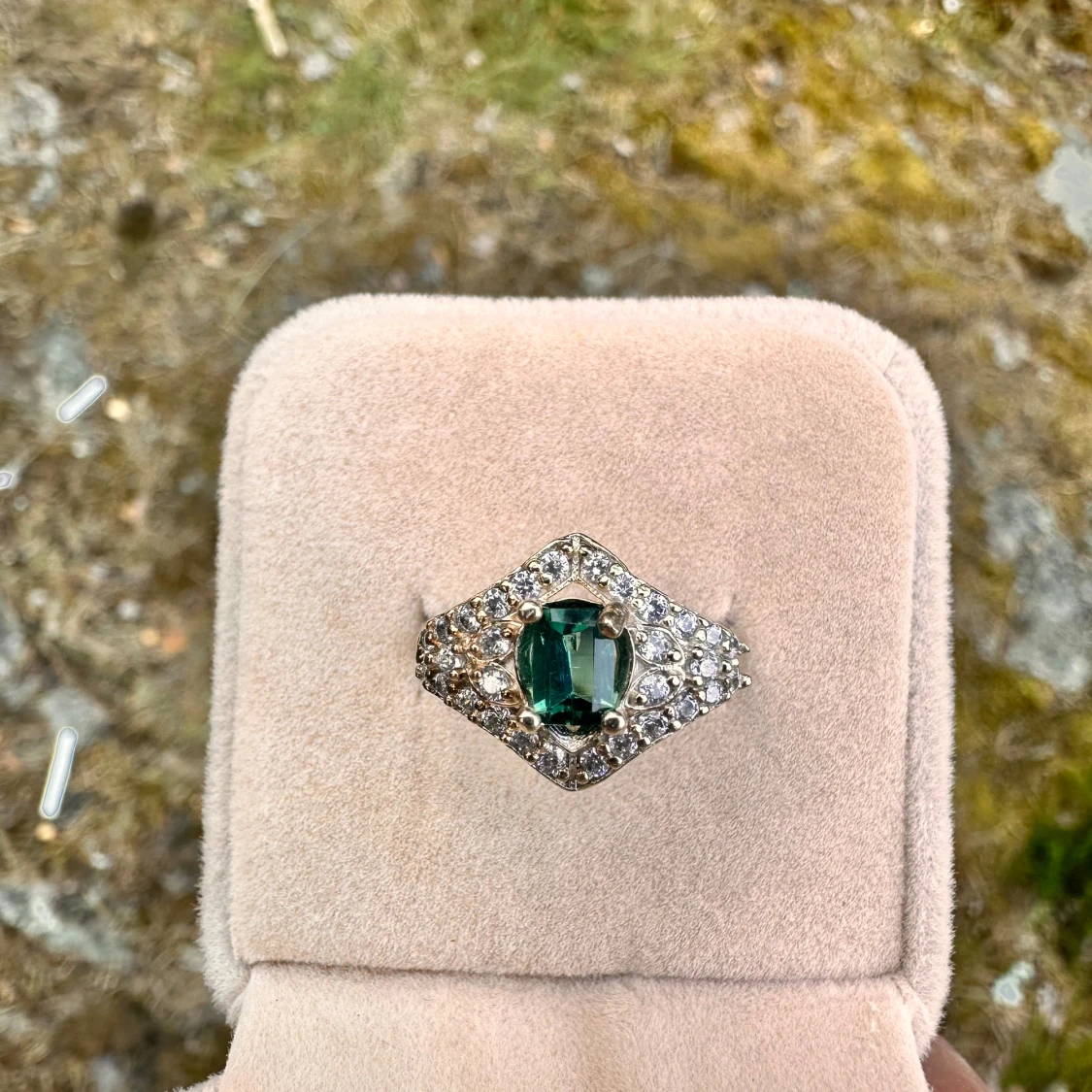 Eleganta naturlig blå turmalin silver ring  - 93