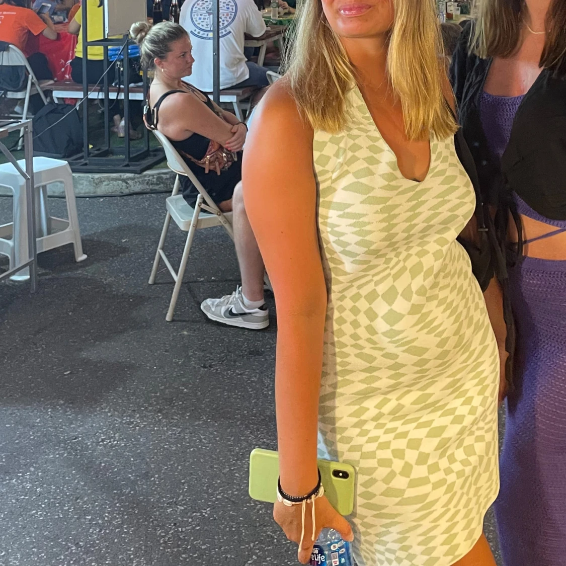 Cool vit/grön klänning