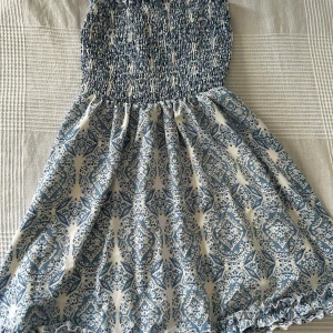 Klänning - Fin på sommaren! Storlek xs.🤩🦋