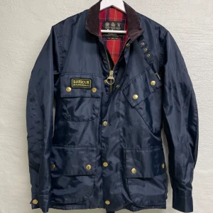 Barbour - Barbour jacka i storlek S.