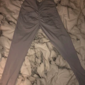 Tränings leggings  - Fins o hämta i Linköping även i Jönköping kan även posta betalning sker genom Swish eller kontant 🥰