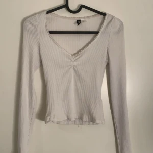Vit tröja🤍 - Fin vit crop top