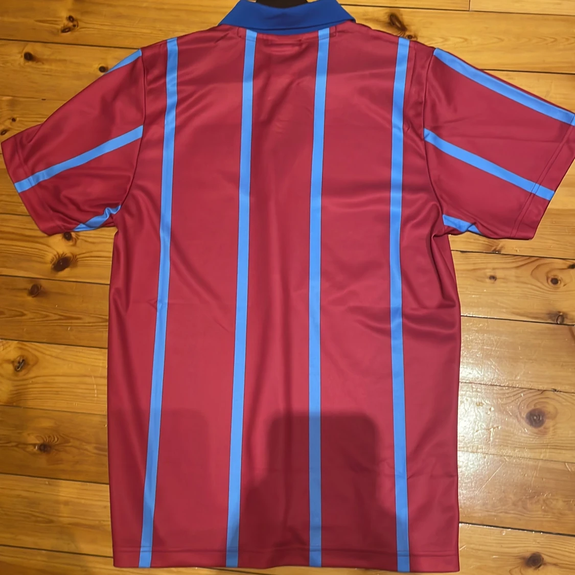 Aston villa retro vintage hemmatröja. Från säsongen 1994/95 - 90