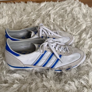 Adidas skor - Fina adidas skor! Köpta second hand men aldrig använda !!! 