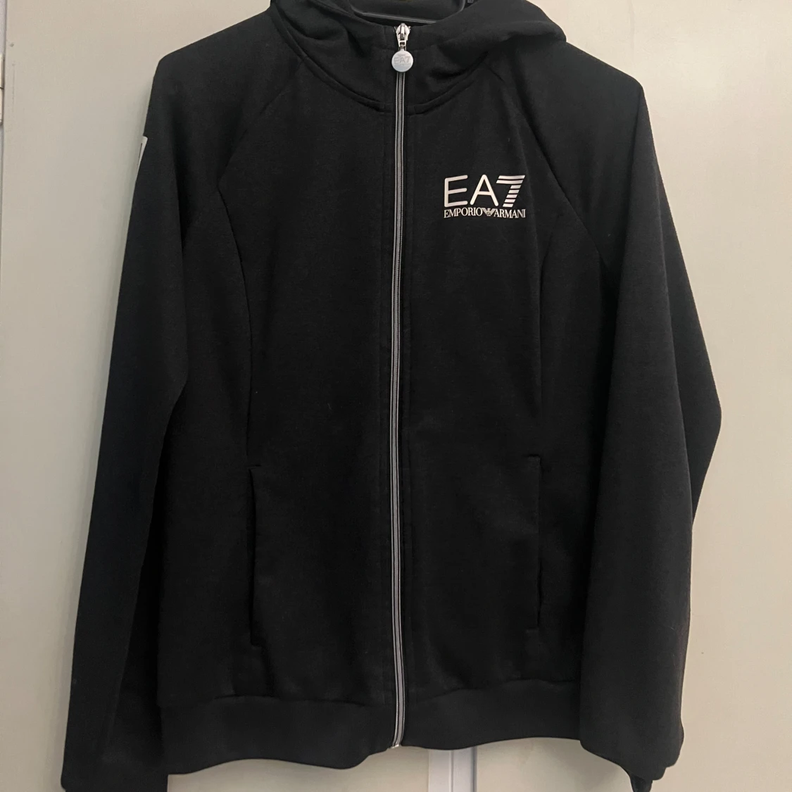 Armani kofta strl S.  600kr 