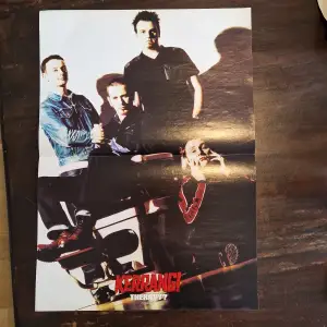 Dubvelsidad Kerrang Poster i storlek A3. Med therapy och Kyuss 