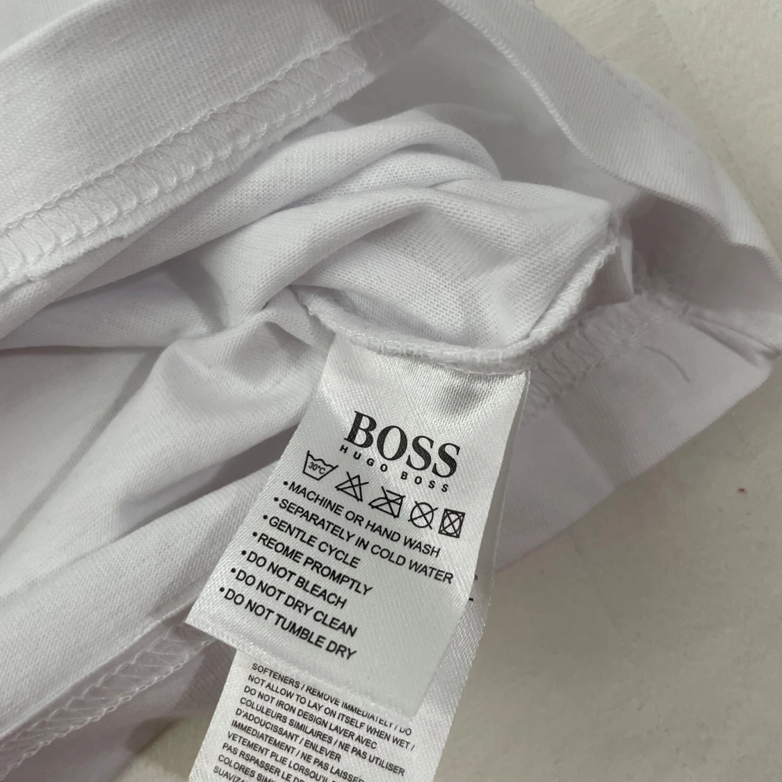 Hugo boss long sleeve t shirt  - 92