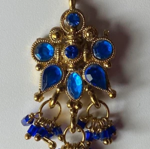 Nyskick hänge - Nickelfritt  Höjd ca 13,5 cm   Rök- och djurfritt hem