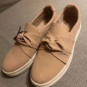 Sommarskor - Aldrig använt 