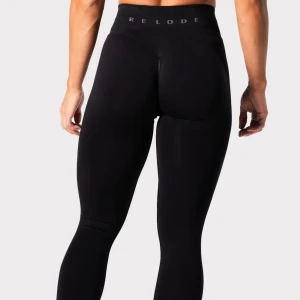 Relode scrunch svarta  - Svarta Relode scrunch stl S. Passar M också. I fint använt skick. 