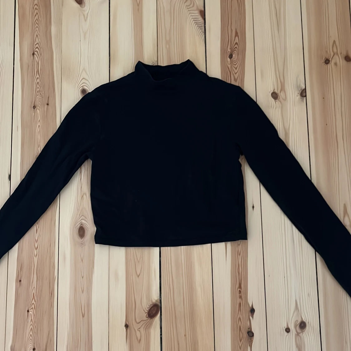 Croppad långärmad tröja